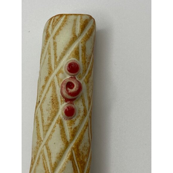 Handmade Ceramic Wall Pocket With Swirl Detailing - Picture 2 of 9